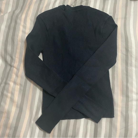 Zara Ribbed sweater - Picture 3 of 4